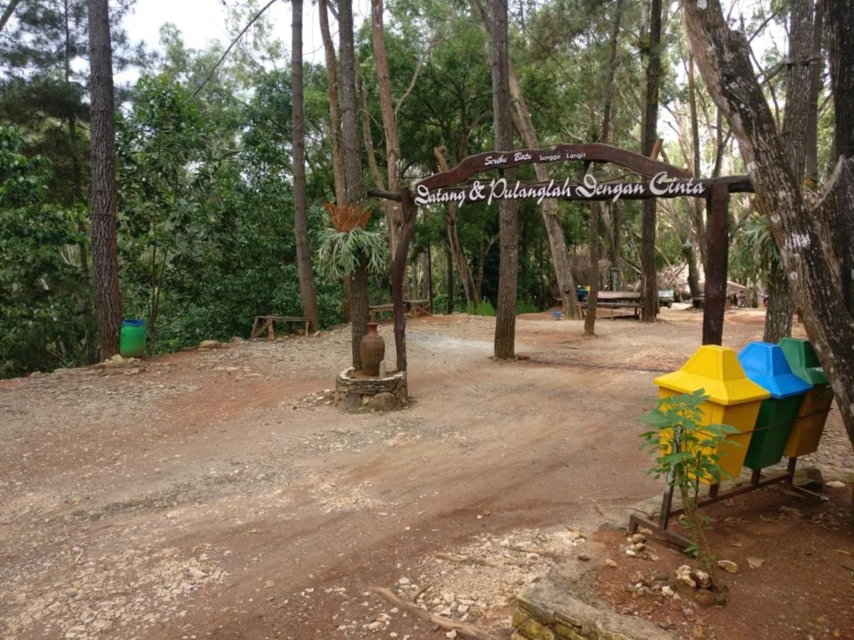 Seribu Batu Songgo Langit Resort & Camp Bantul Exterior foto