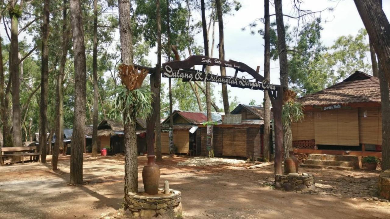 Seribu Batu Songgo Langit Resort & Camp Bantul Exterior foto